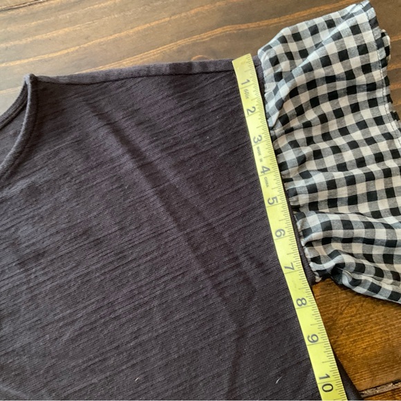 Doe & Rae Black Top with Checkered Sleeves - Picture 7 of 11